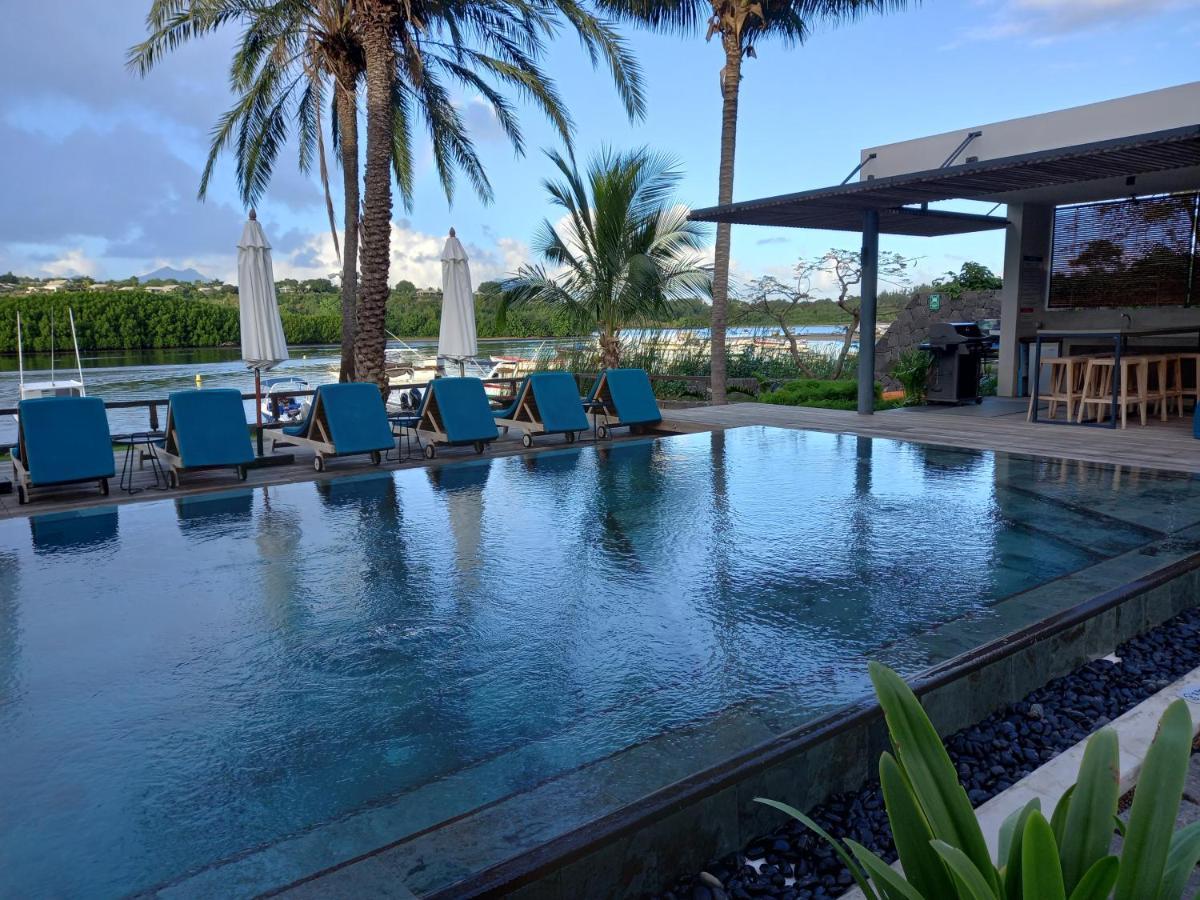 Studio The Waterclub 黑河区 外观 照片